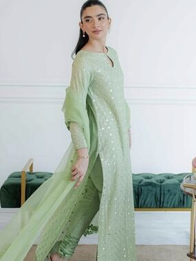 Elegant Pastel Green Embroidered Salwar Kameez